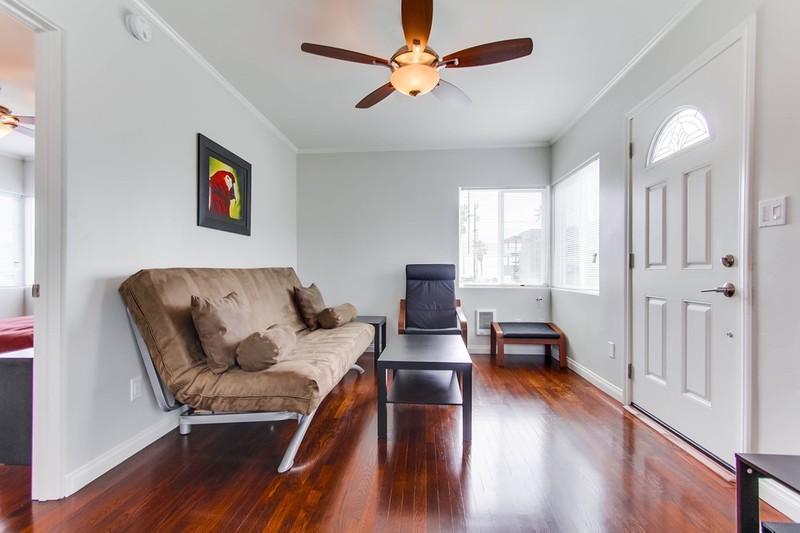Apartment Manhattan Shores 1c At